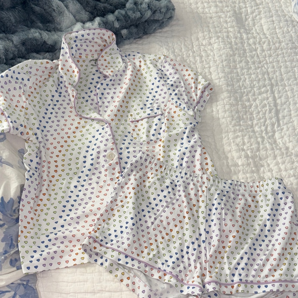 Roller Rabbit White Pajama Set with Multicolor Hearts